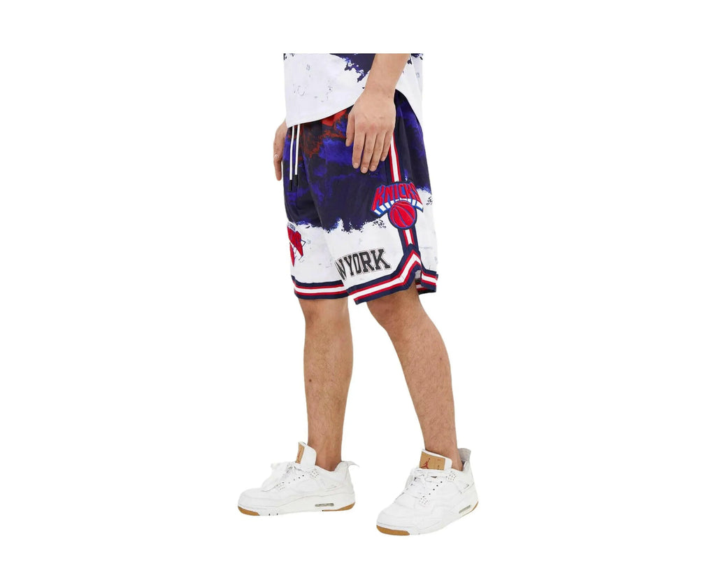 Pro Standard New York Knicks Pro Team Men Shorts Red/White/Blue Dip Dye
